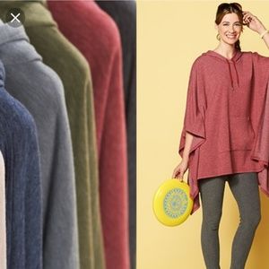 COPY - Cuddl Duds french Terry poncho. 2x-3x. Bar…